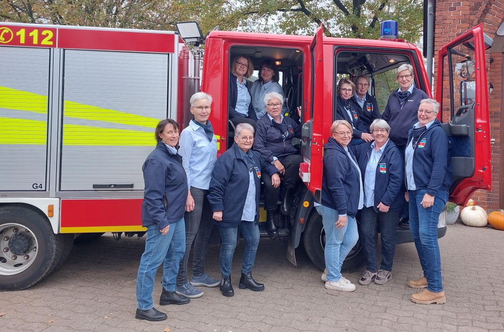 Gruppenfoto Damenwehr Münchehagen