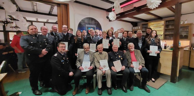 Alle geehrte und beförderte Mitglieder